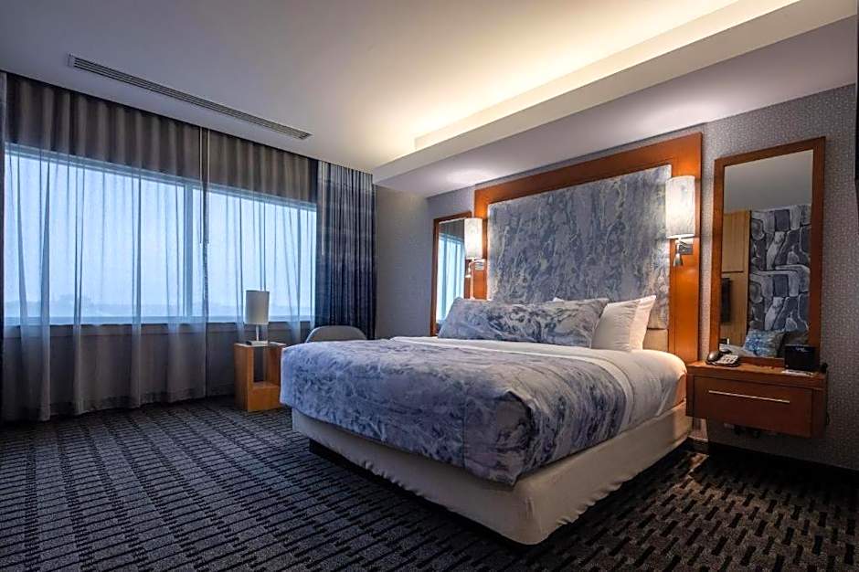 The Hotel At Kirkwood Center