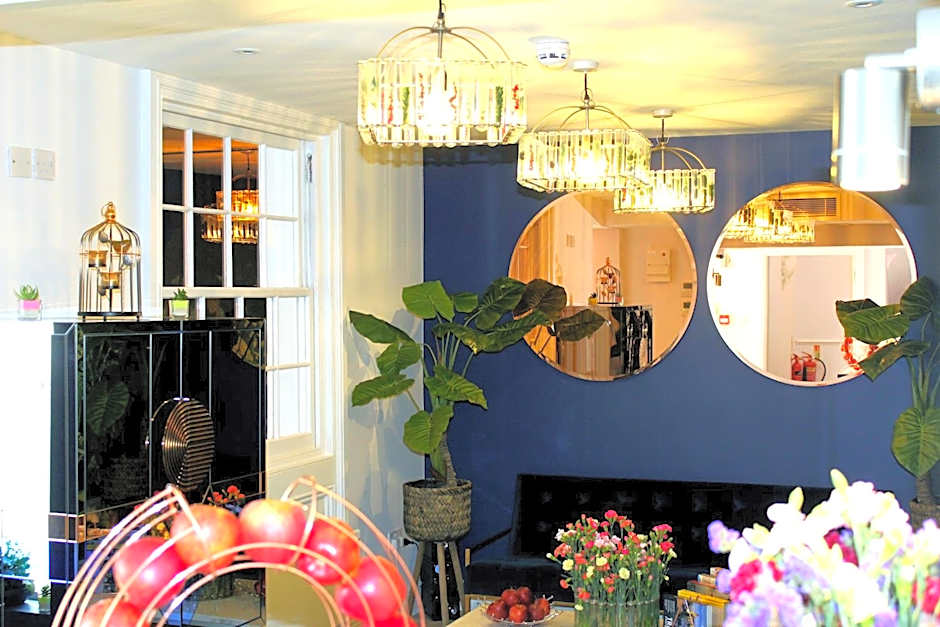 1 Craven Hill Gardens