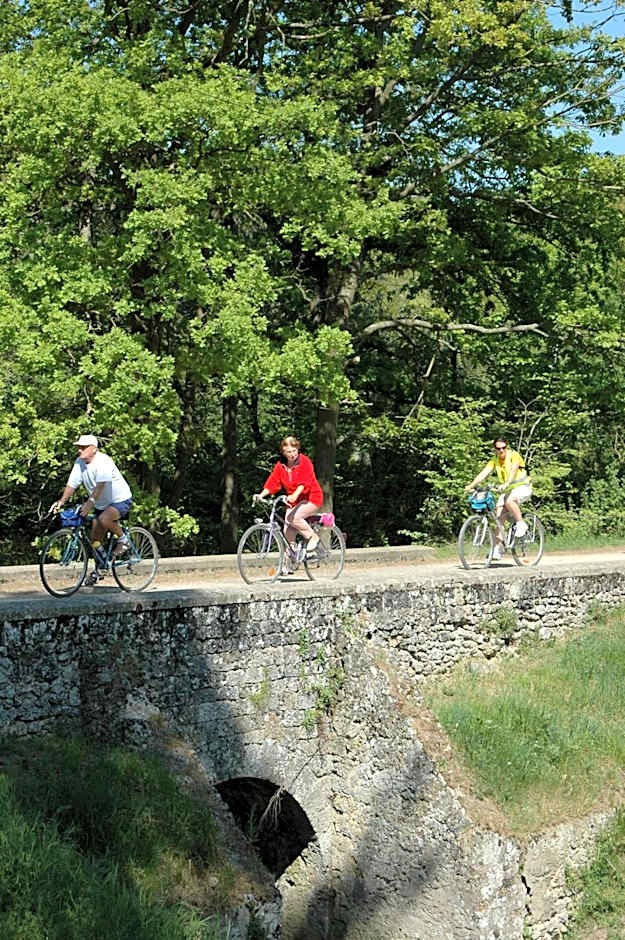 B&B HOTEL Saint-Quentin-en-Yvelines Centre Gare 4 étoiles