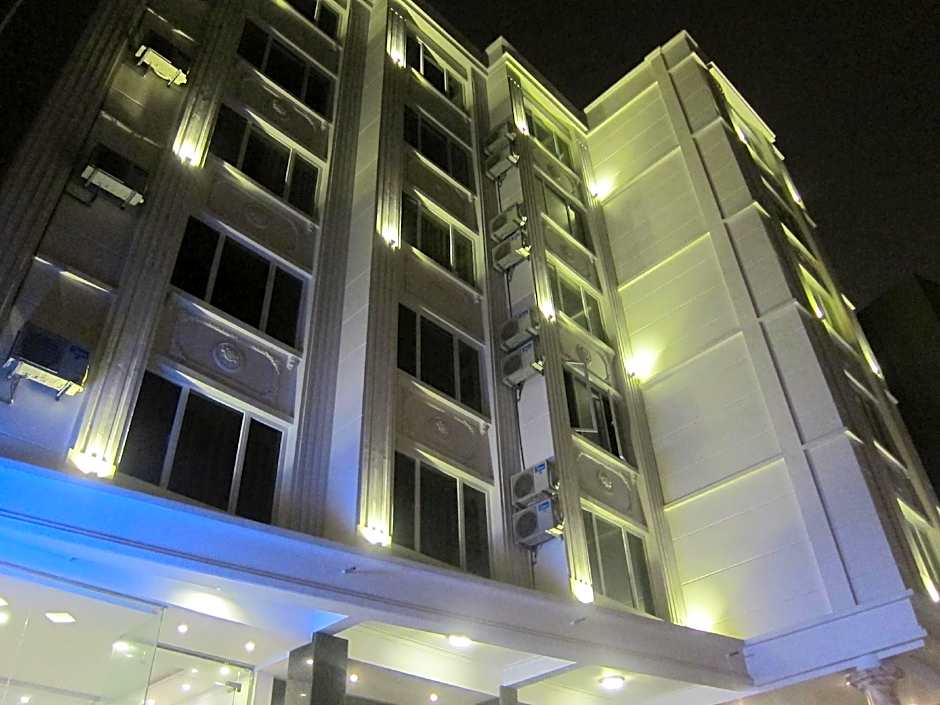 Dragon Airport Hotel
