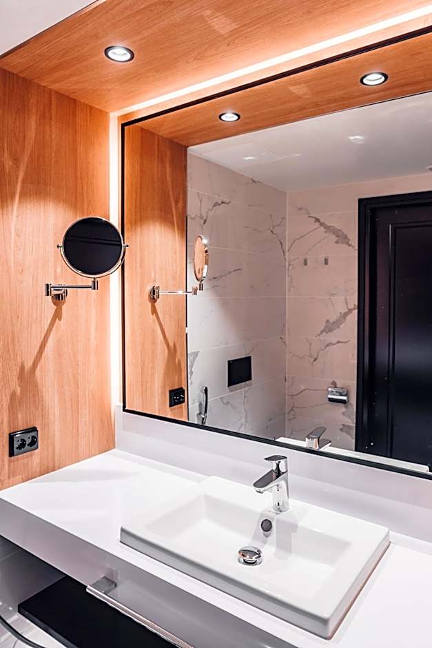 Clarion Hotel Aviapolis