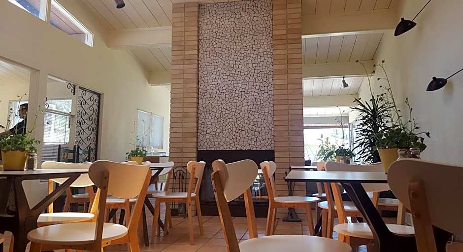 Contenta Inn