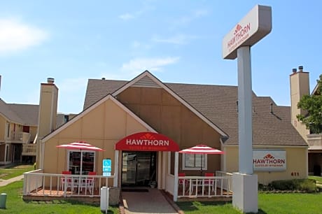 Hawthorn Suites Wichita East