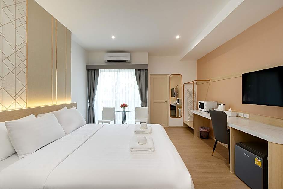 Riski Residence Ngamwongwan