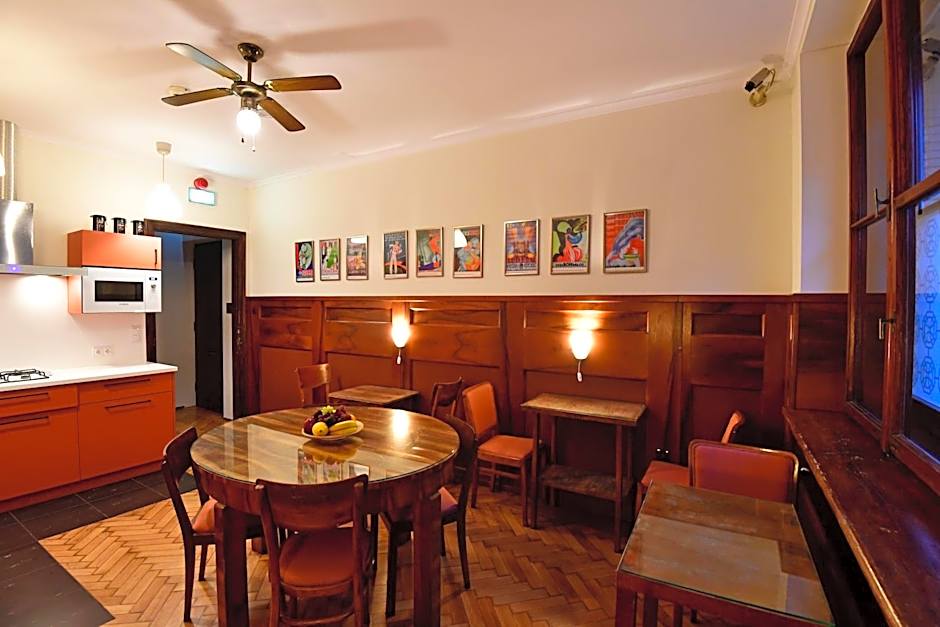 Hostel Deco