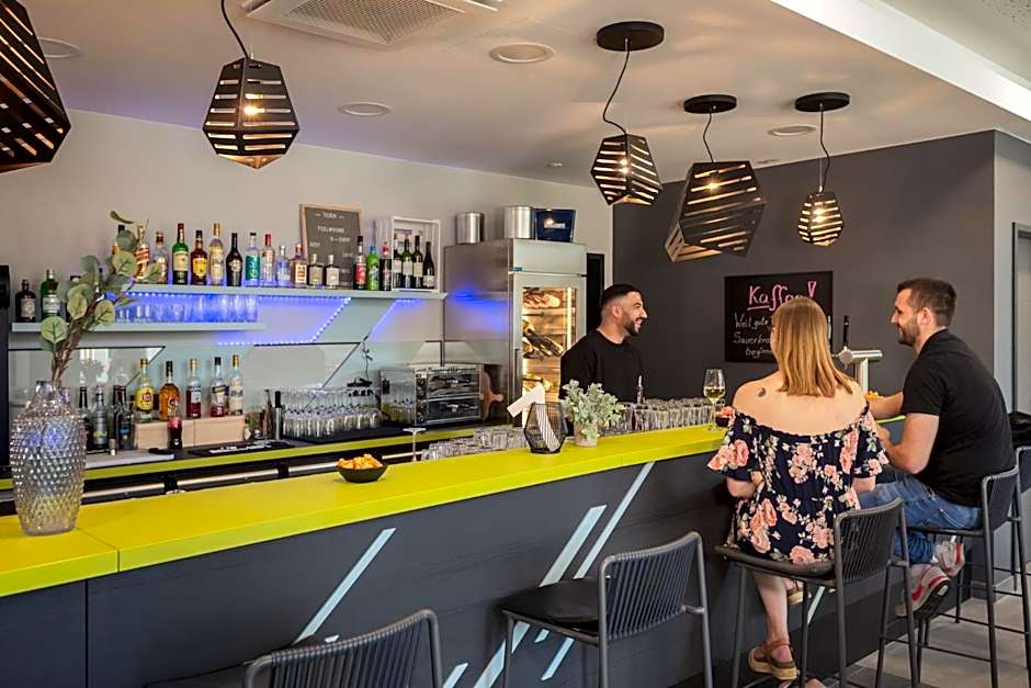 Holiday Inn - The Niu Seven Dusseldorf Ost By IHG