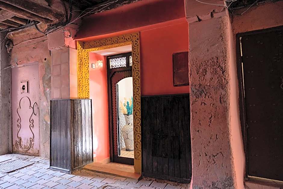 Riad Davina