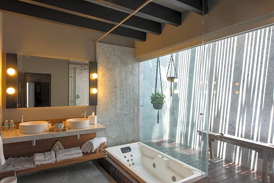 Dos Casas Hotel & Spa