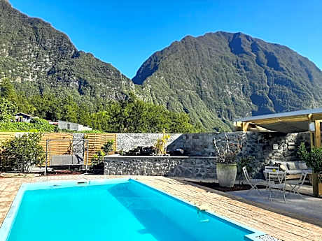 La Croisee des Sentiers