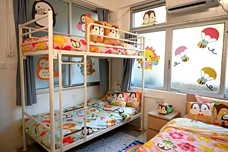 Private Room for 4 People with 2 Bunk Beds