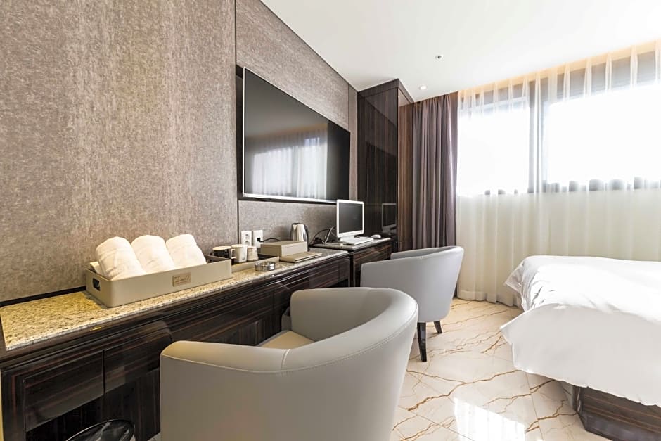 Guri Galmae Indi Present Hotel