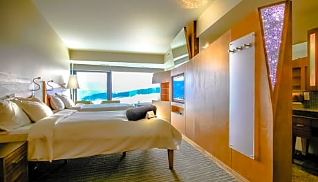 Superior Queen Room with Two Queen Beds with Mountain View