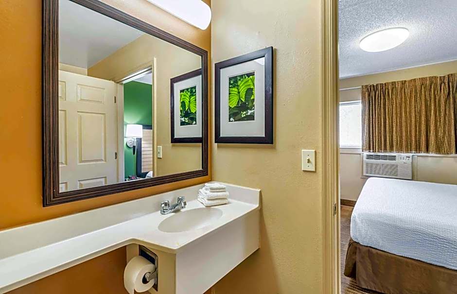 Extended Stay America Select Suites - Chesapeake - Churchland Blvd.