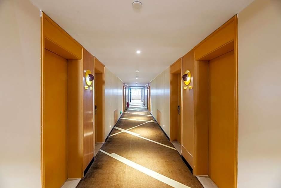 IU Hotel Shijiazhuang Airport