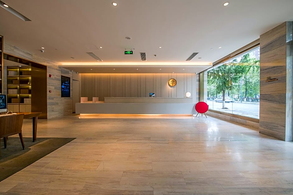 JI Hotel Chengdu Taikoo Li Binjiang Road