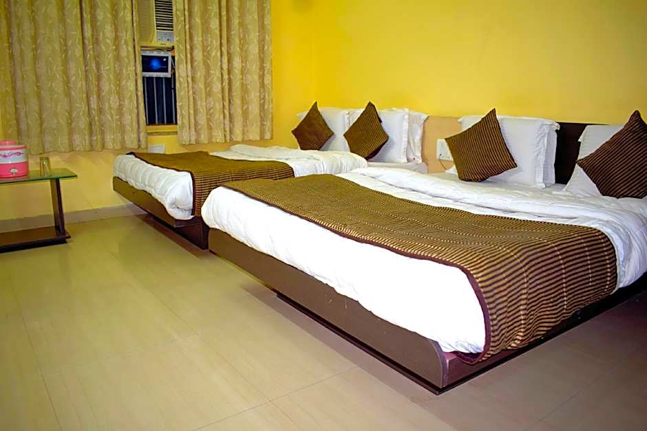 Hotel Ashapura Palace