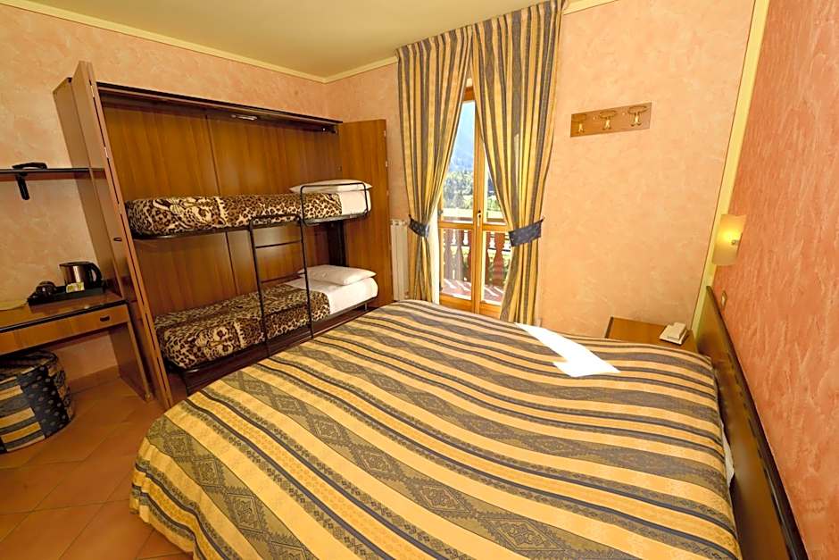 Hotel Veduta dell'Adamello