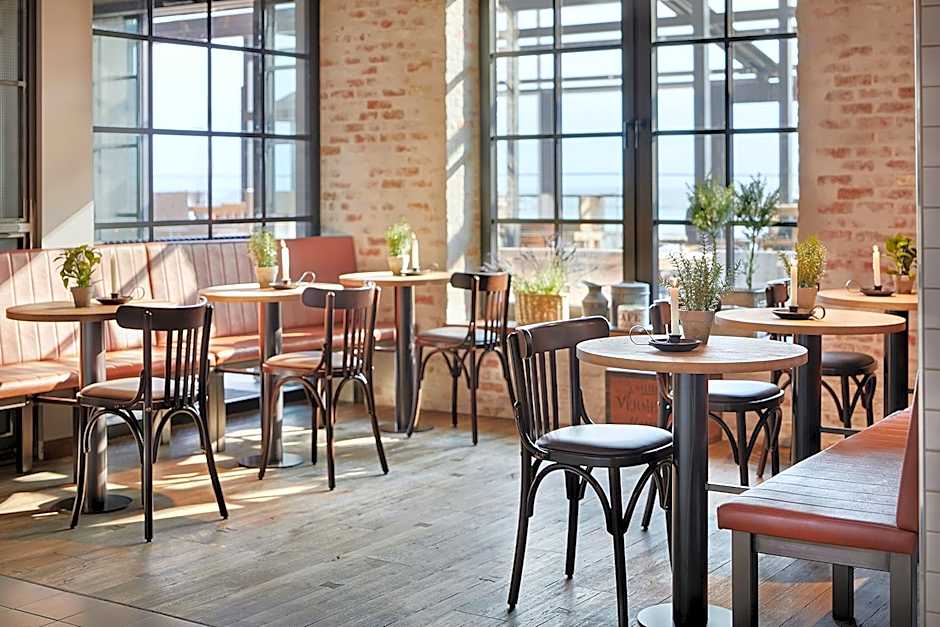 Lighthouse Hotel & Spa