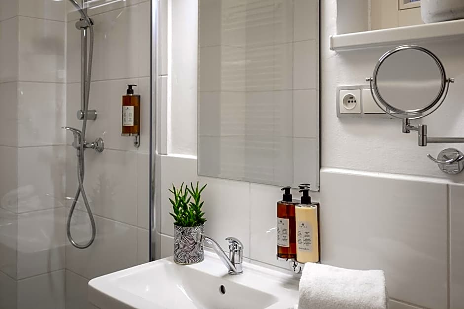 City Leaf Apartments