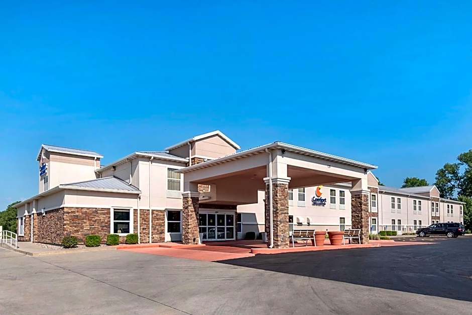 Comfort Inn & Suites Junction City - near Fort Riley