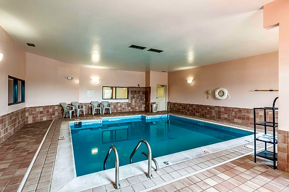 Econo Lodge Inn & Suites Middletown - Winchester South