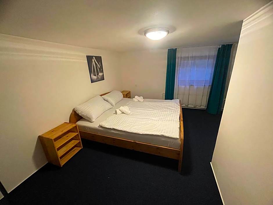 7Rooms
