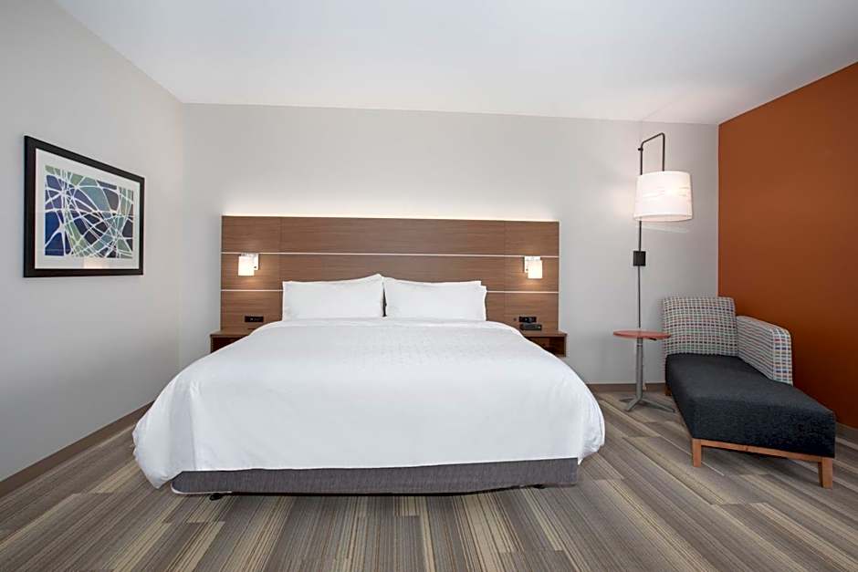 Holiday Inn Express and Suites Sioux City North-Event Center By IHG