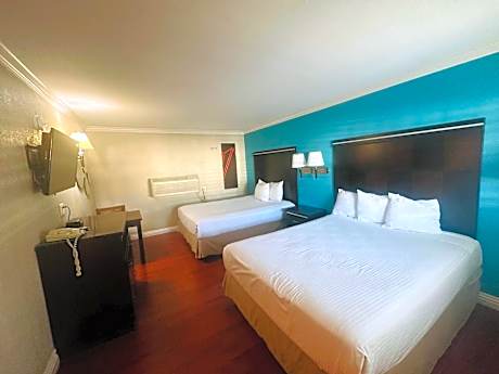 Queen Room with Two Queen Beds