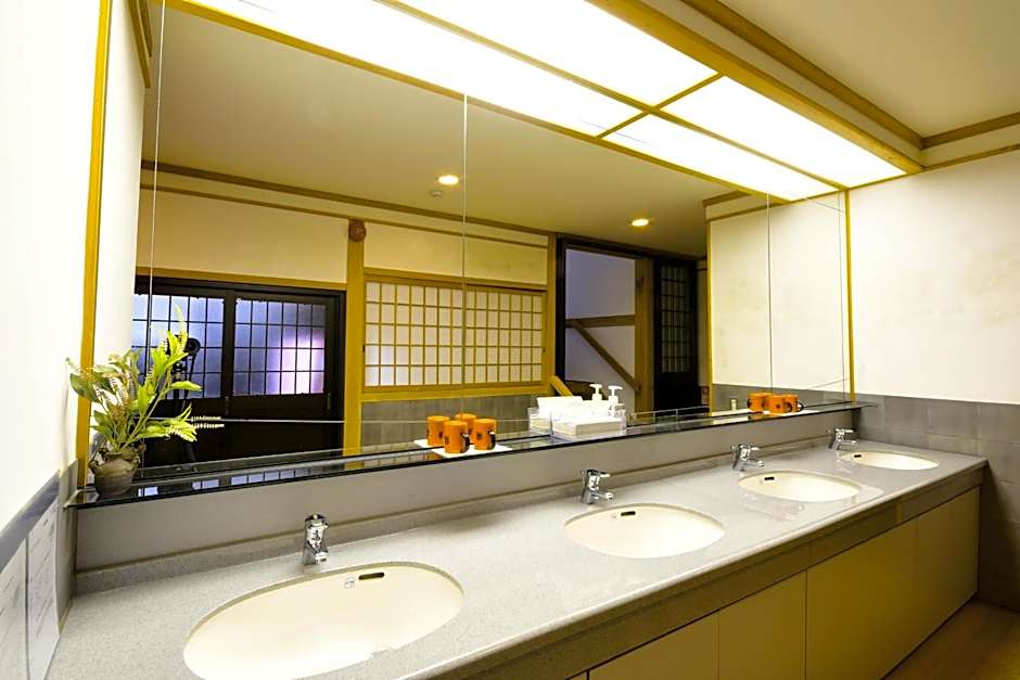 高野山 宿坊 龍泉院 -Koyasan Shukubo Ryusenin-