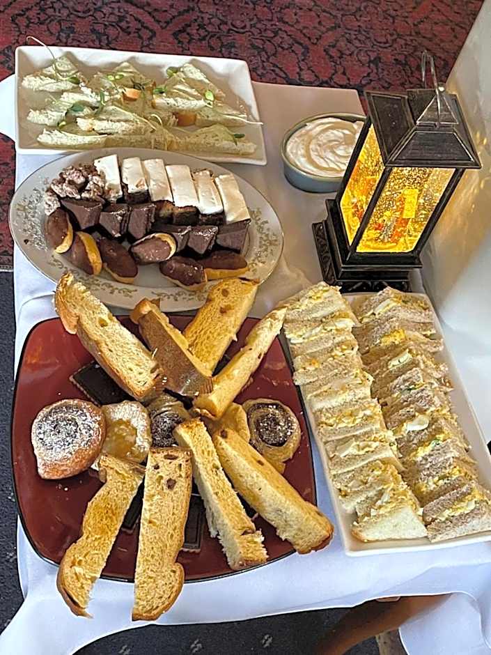 Gracies Grotto Cabin