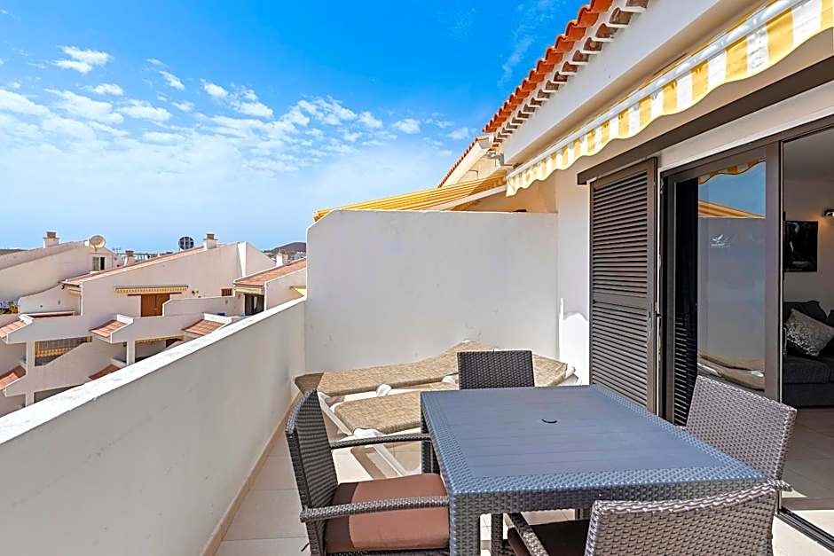 Paloma Beach Apartments