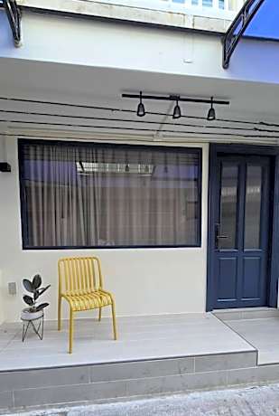 Standard Triple Studio