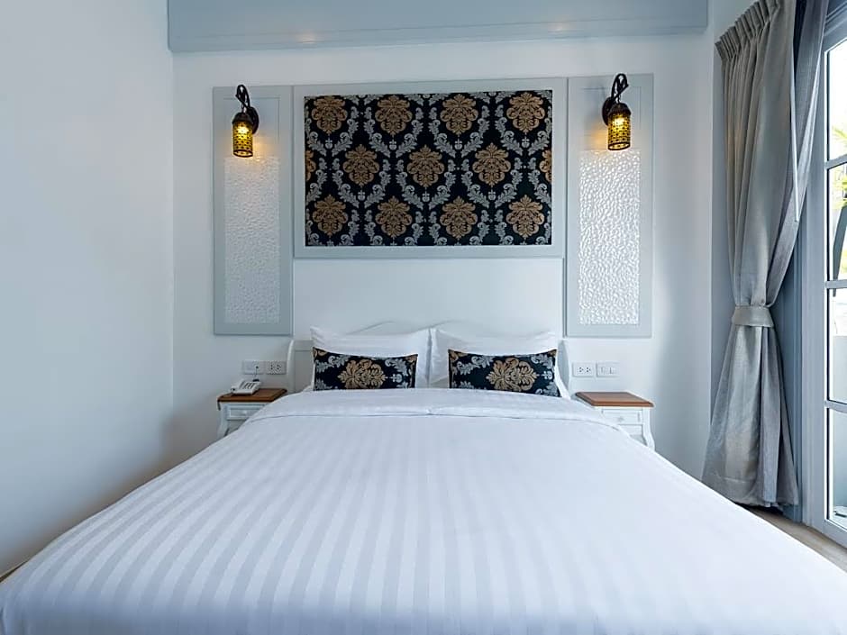 White Ivory Bed and Breakfast