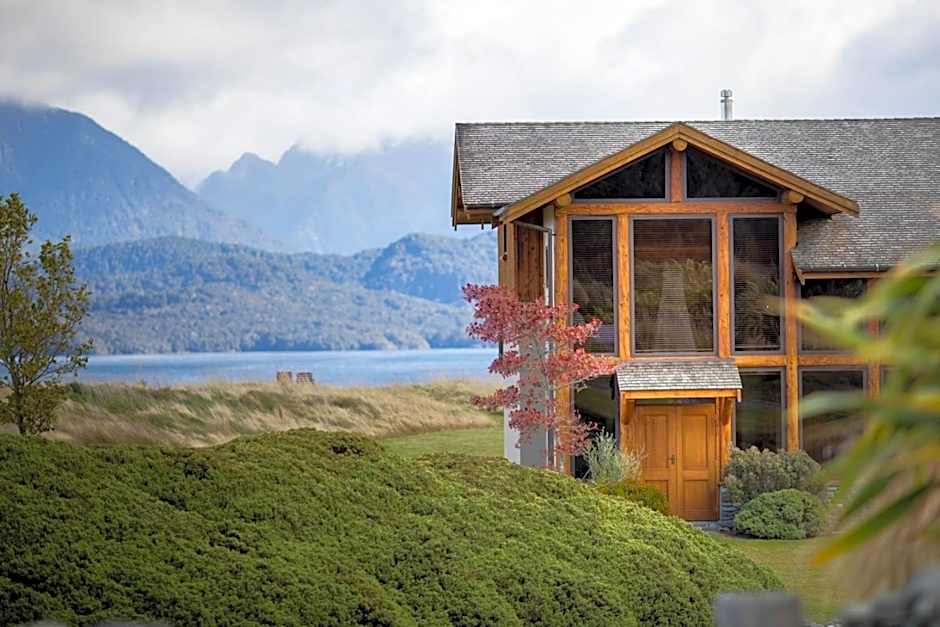 Fiordland Lodge