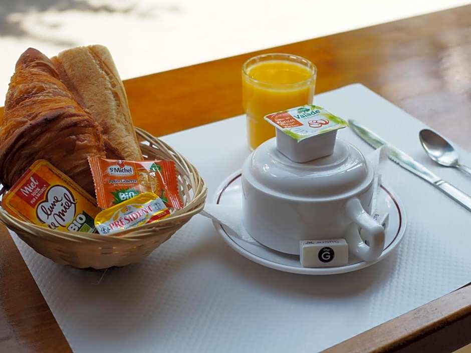 Hotel Ferney République