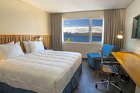 2 Twin City View Accessible W/Roll In Shower