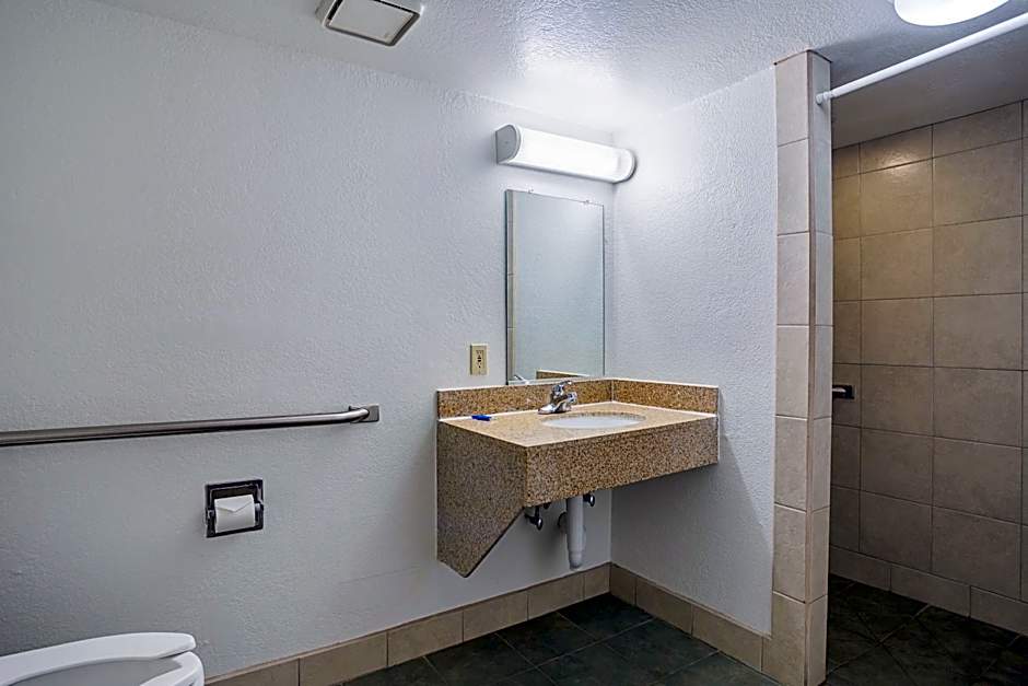 Motel 6-Holbrook, AZ