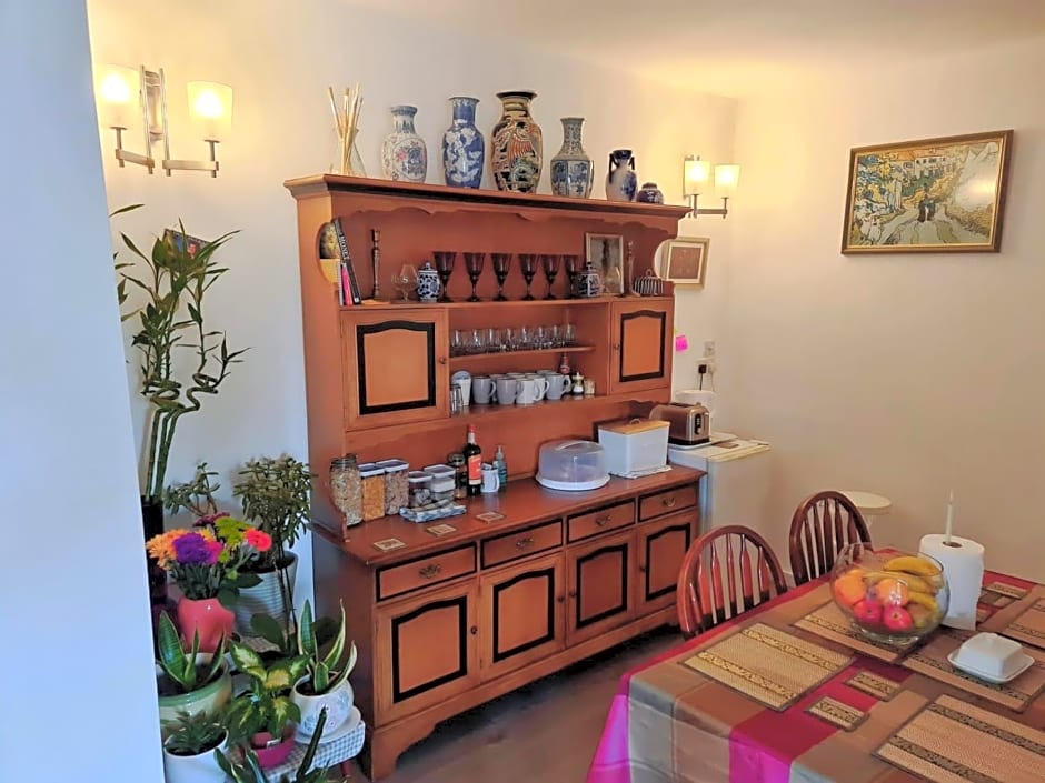 Hikers & Bikers Refuge