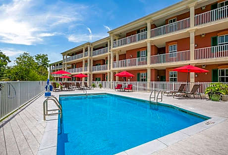 Water Street Hotel & Marina, Ascend Hotel Collection