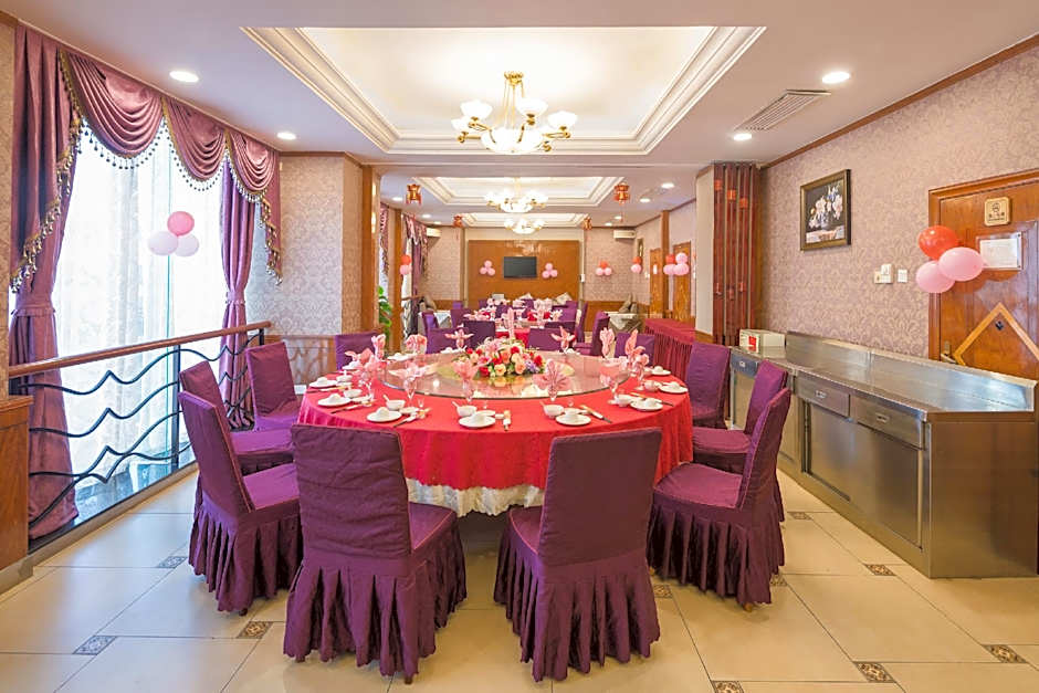 Xinyuan Hot Spring Hotel