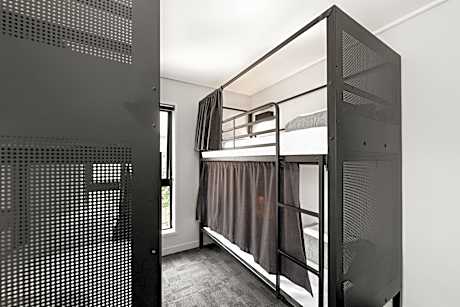 Bed in 8-Bed Mixed Dormitory Room