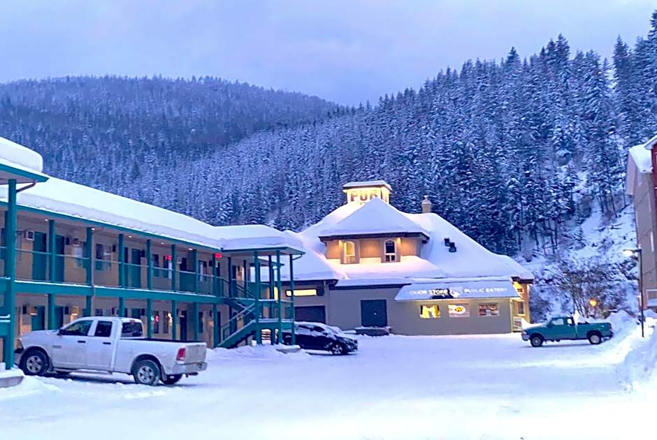 Super 8 by Wyndham Sicamous