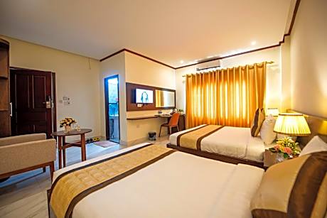 Family Room with Mountain View