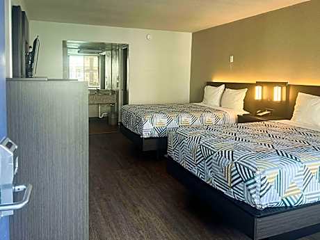 2 Full Beds | Mobil Access Tub Nsmk Micfridg