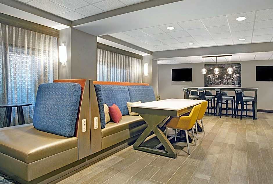 Hampton Inn By Hilton Greenville Woodruff Road