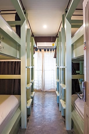 1 Bed in 8 Bed Dormitory