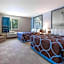 Super 8 by Wyndham Beloit