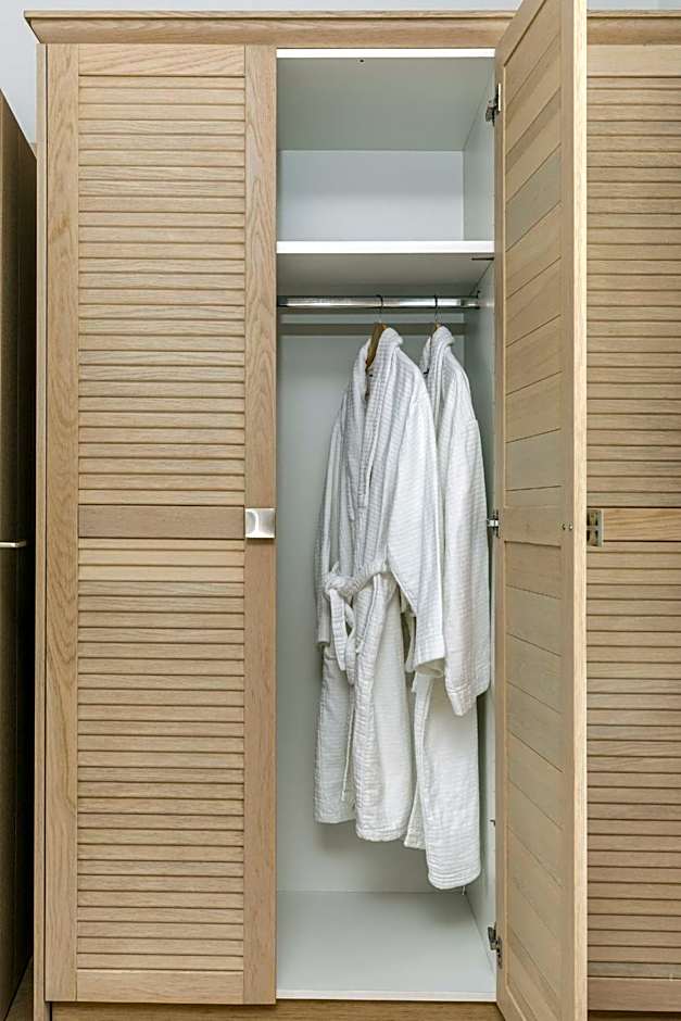 Salvia Areopolis All Suite Hotel