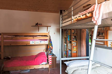 6-Bed Mixed Dormitory Room