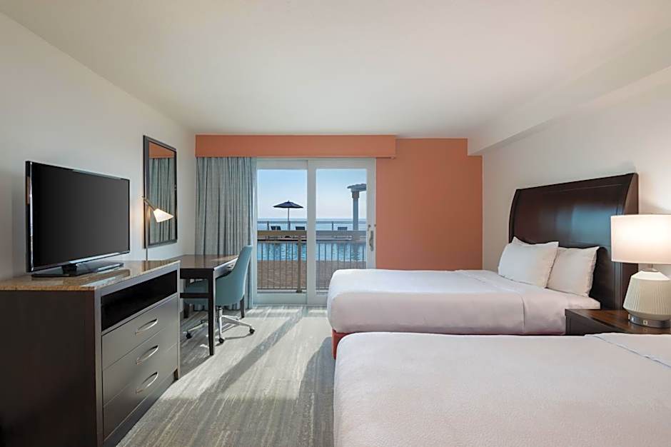 Photo 1 of 6 of 2 Queen Beds, Pool View